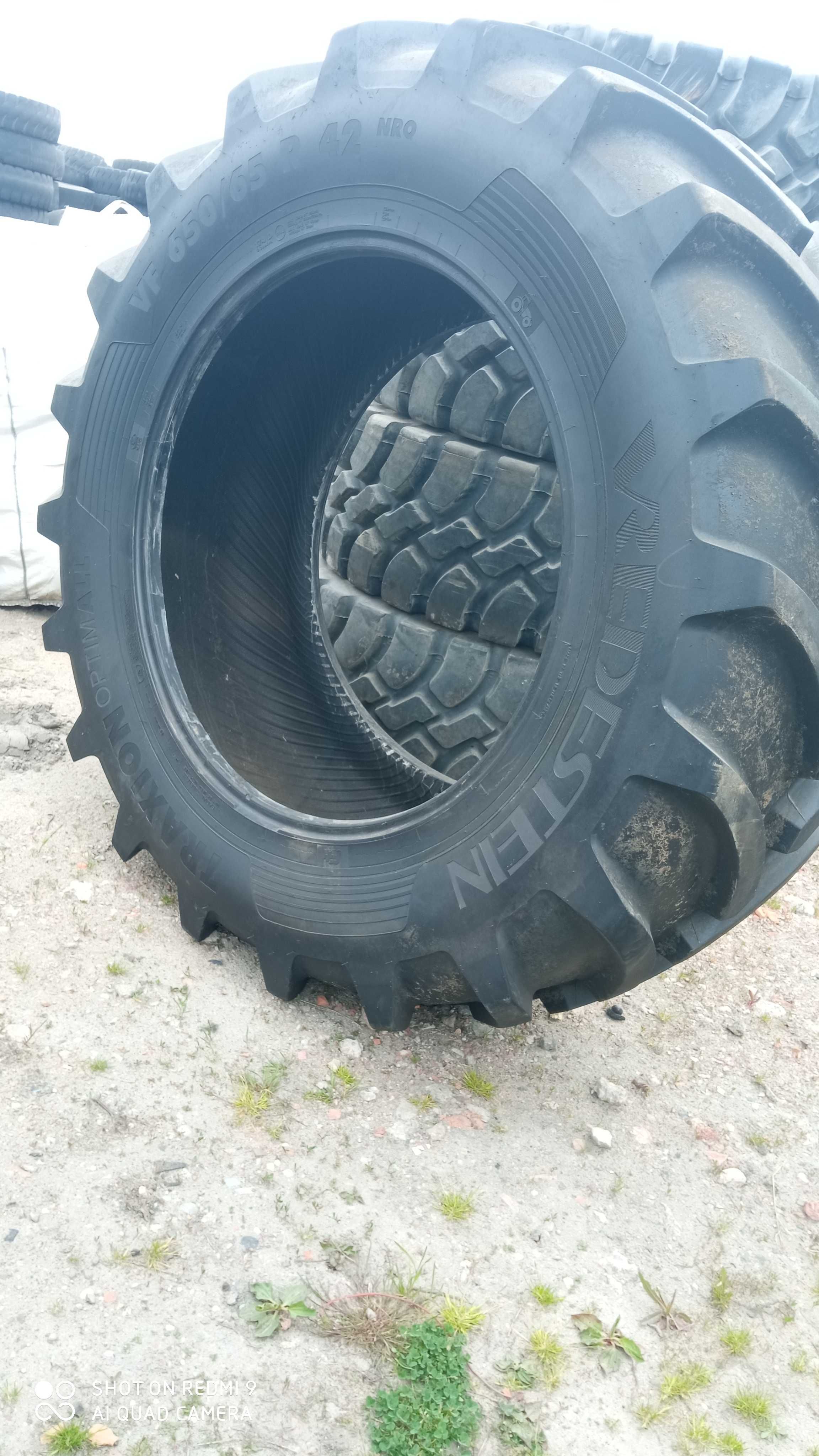 650/65R42 Vredestein Traxion JB901