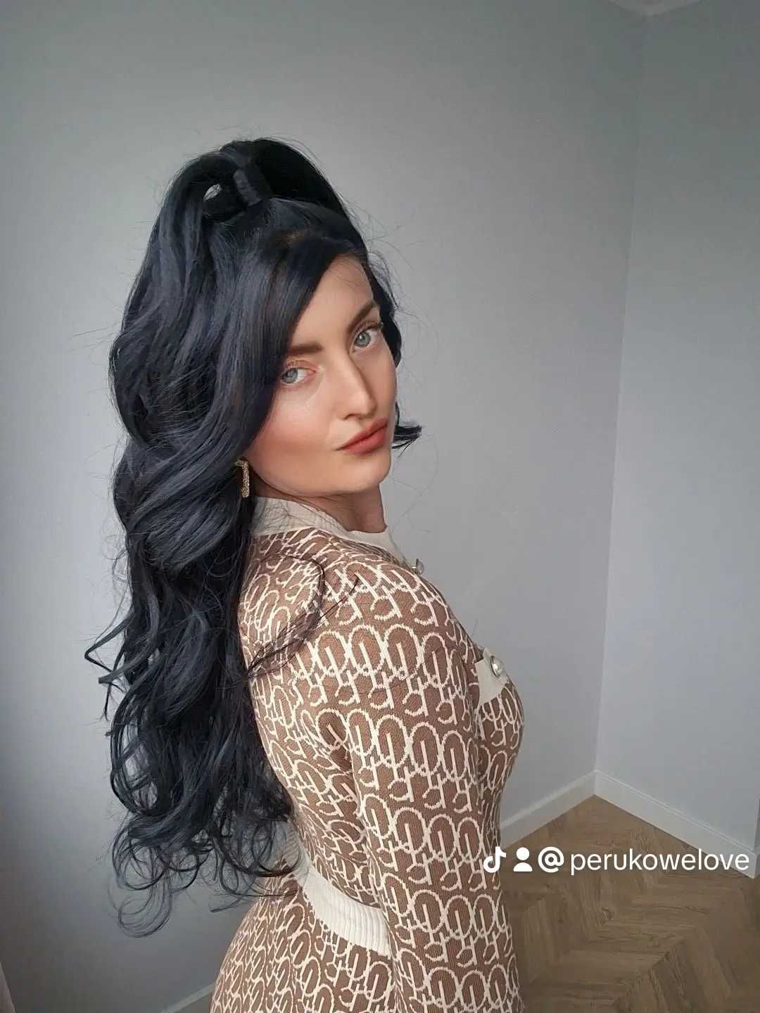 Peruka czarna z kucykiem lace front kręcone długie włosy jak naturalne