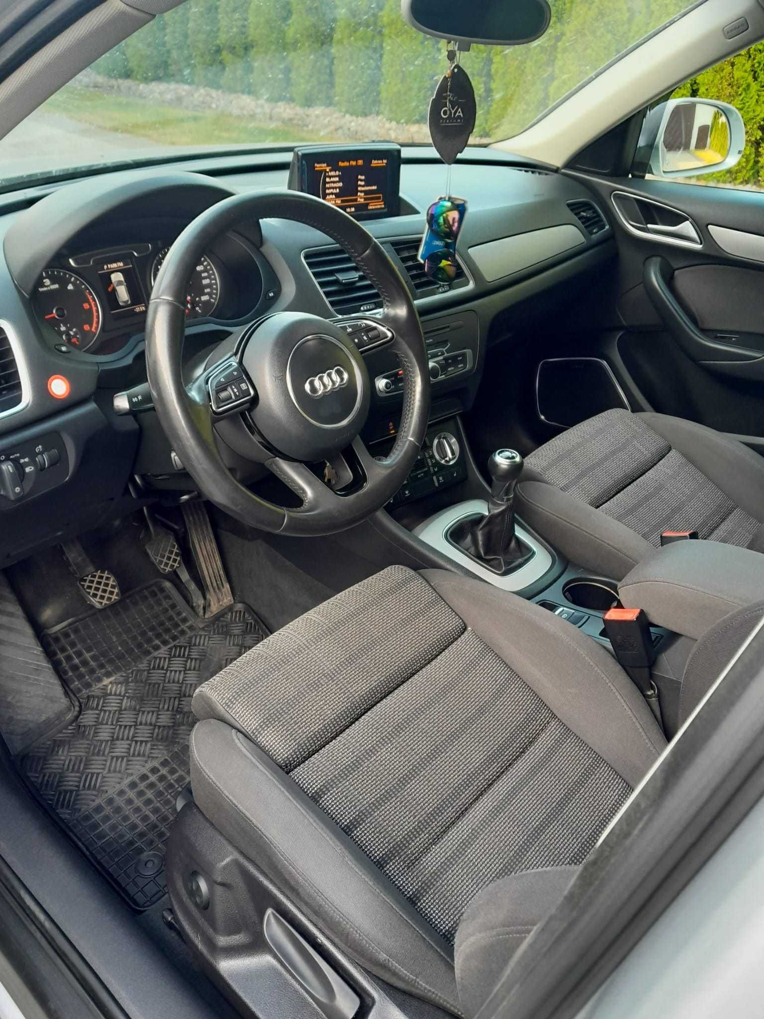 Audi Q3 2.0TDI SportPakiet  Led Bi Xenon BOSE