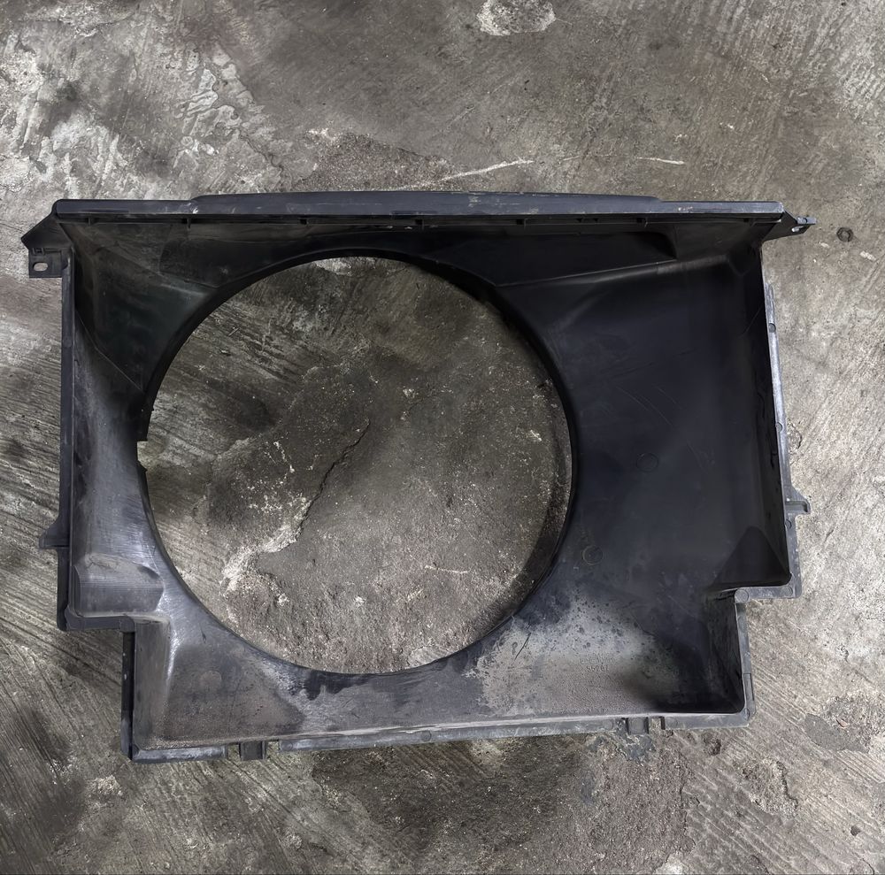 Resguardo ventoinha Bmw E39 520d