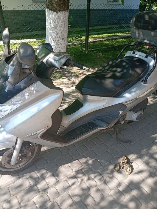 Продам скутер Piaggio x8