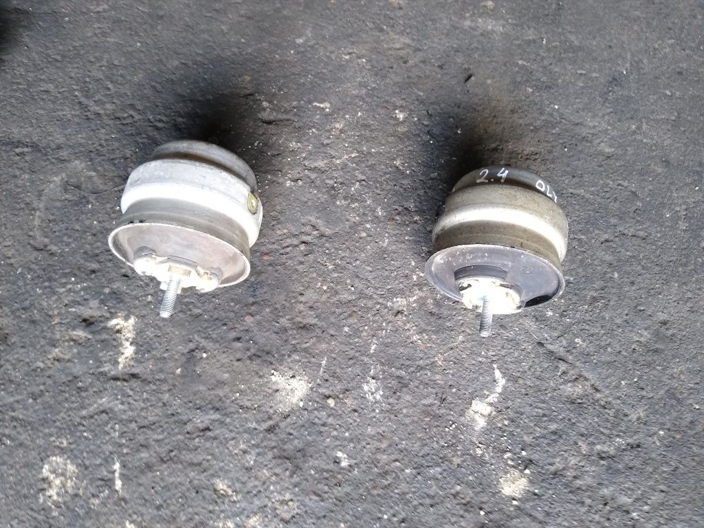 Poduszka silnika audi a4 b6 b7 2.4b 3.0b oryginał