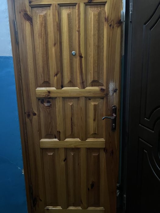 Терміново продам вхідні двері