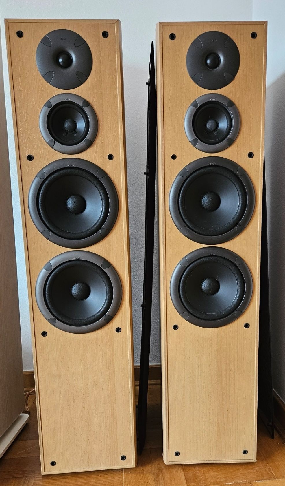 Kolumny głośnikowe JAMO E670 150W