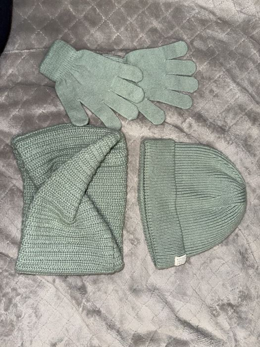 Шапка і хомут рукавички sinsay