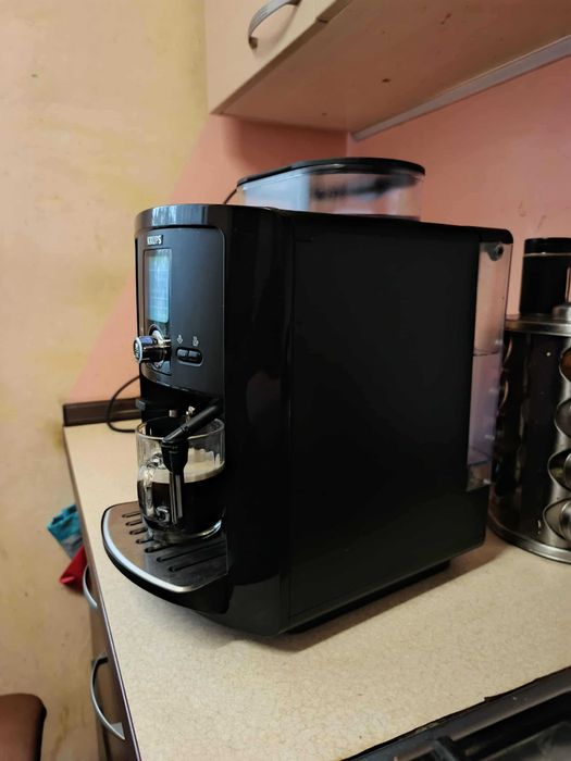 Ekspres ciśnieniowy automatyczny Krups