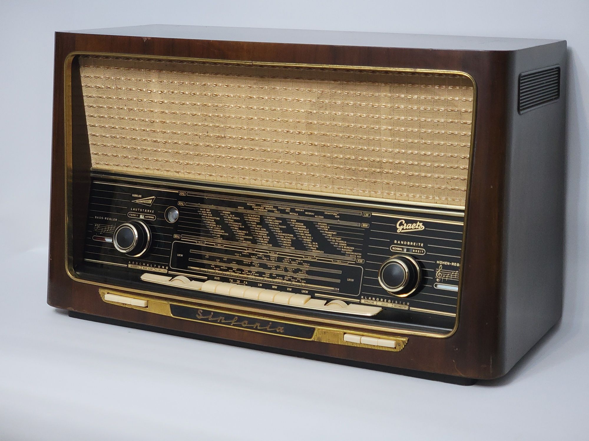 Rádio antigo reparado Graetz
