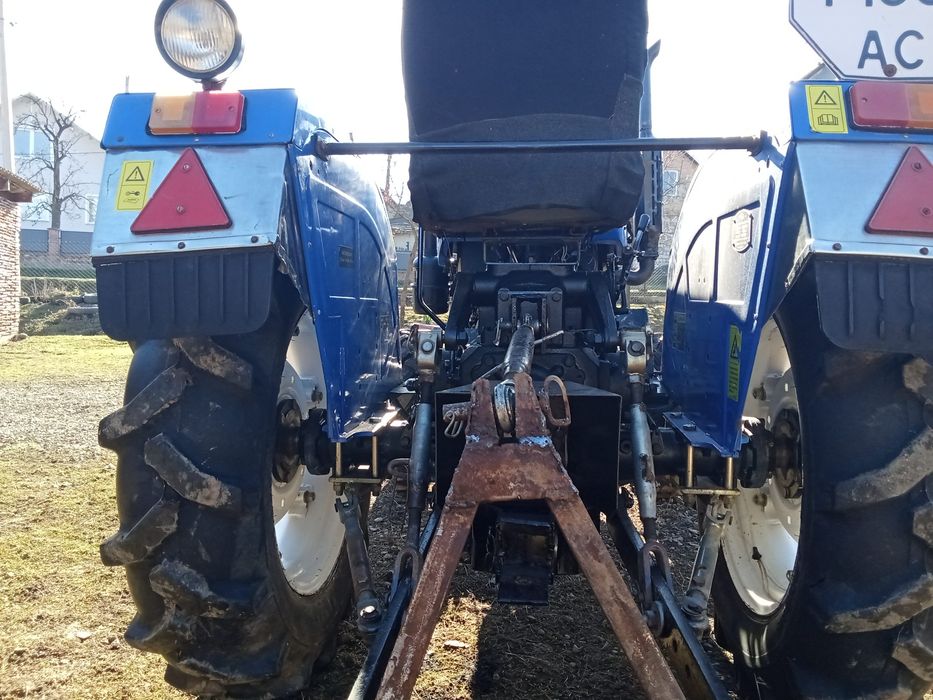 Трактор донфен244 повнопривідний