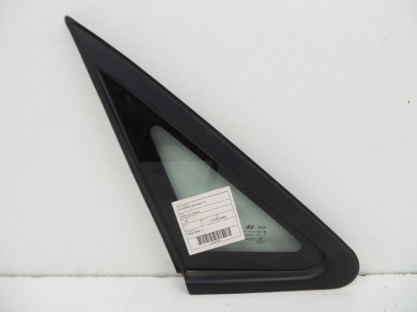 Vidro do painel trás esquerdo HYUNDAI i30 (GD)