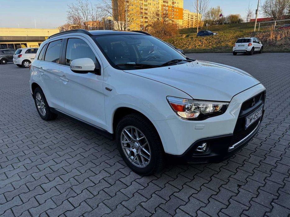 Dzień dobry. Sprzedaję samochód.