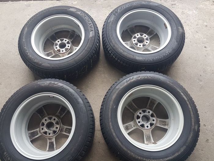 Kia Hyundai Резина с дисками 215 65 R16 Suv Yokohama Зима Оригинал