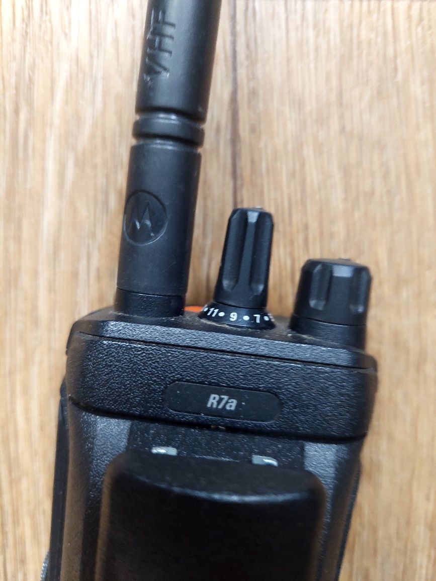 Радіостанція цифрова Motorola  R7a