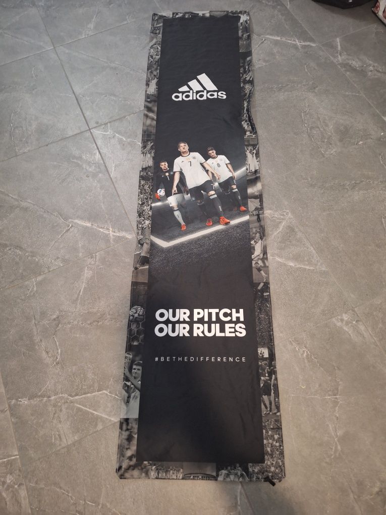 Zawieszka adidas bieżnik dywanik piłkarski pilka nozna