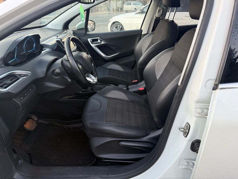 PEUGEOT 2008 SALON POLSKA!AUTOMAT !Panorama Alu 17 Skóra Navi