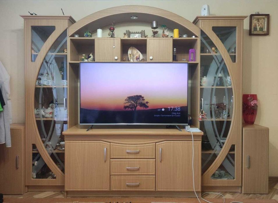 Стінка для вітальні (залу)