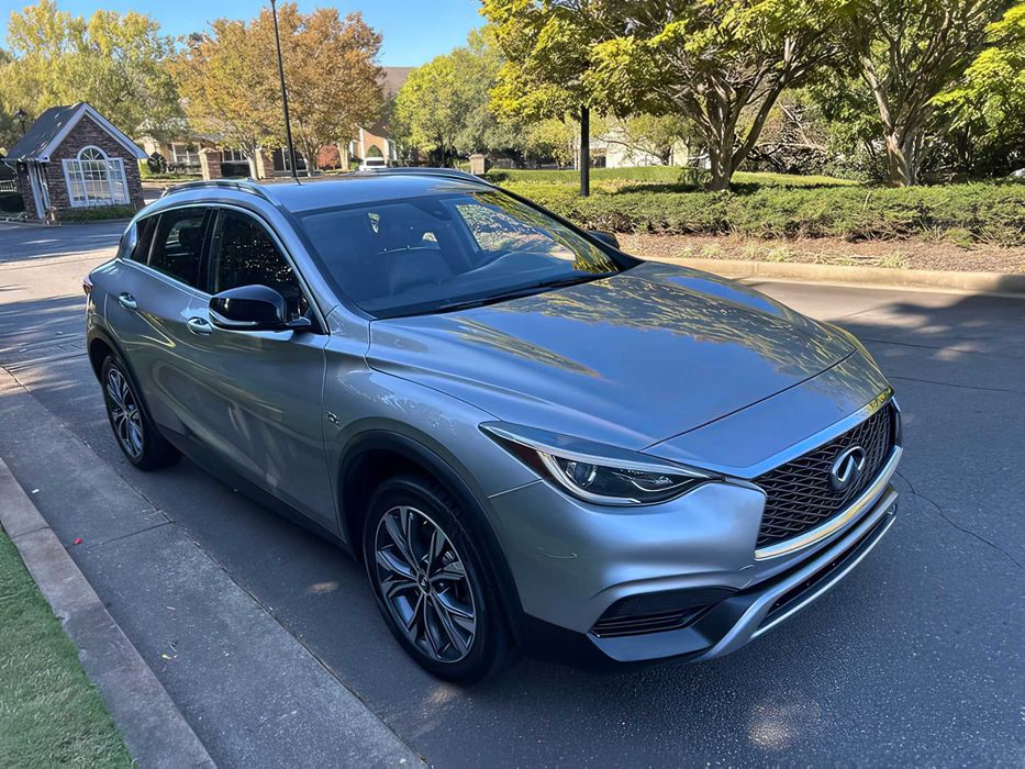 INFINITI QX30      2017