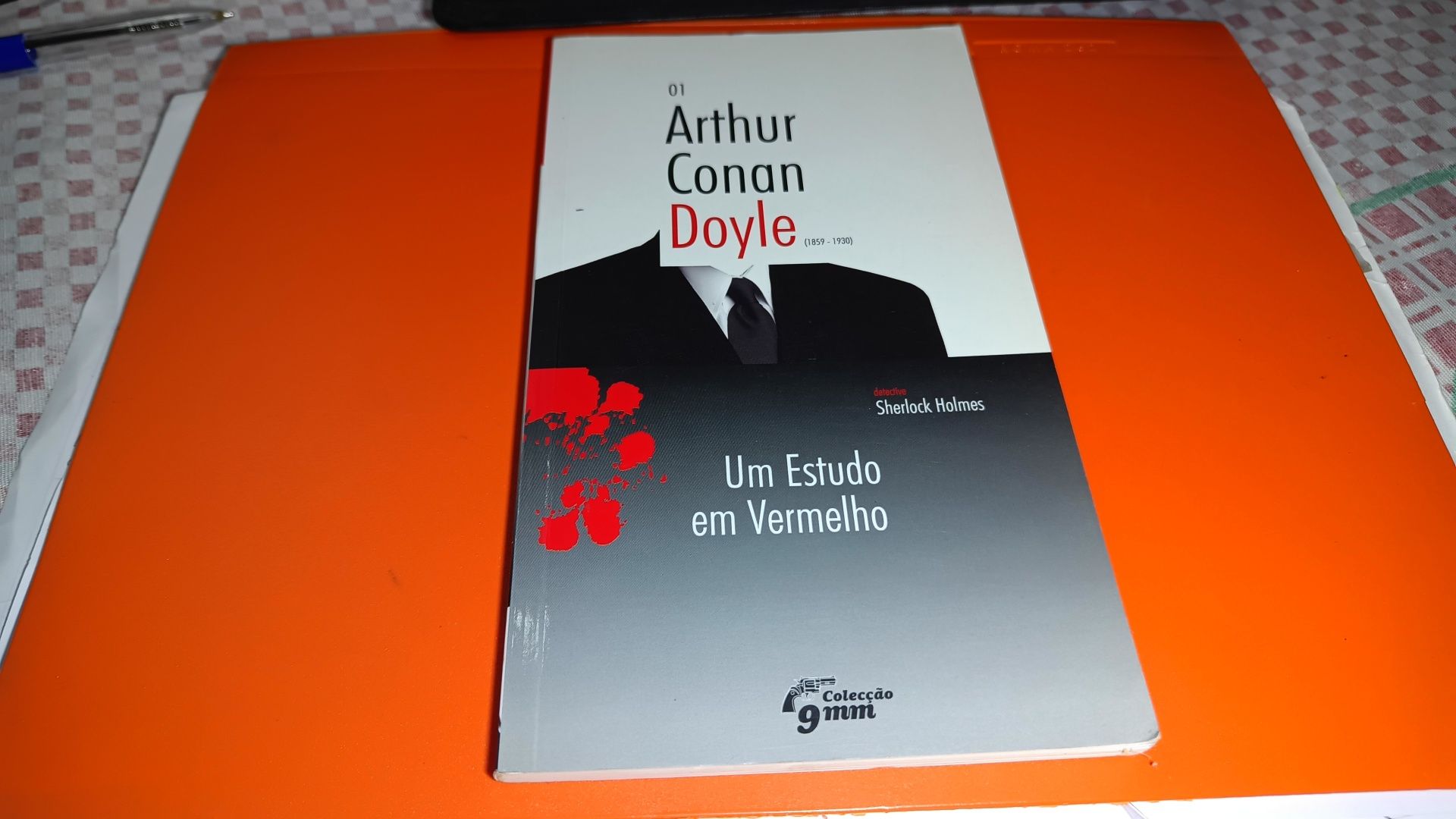 Um estudo em Vermelho_Conan Doyle