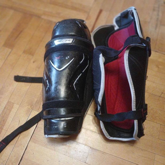 хокейные щитки с подкладками профессиональные