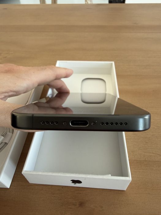 Vendo Iphone 15 Pro Max 256GB