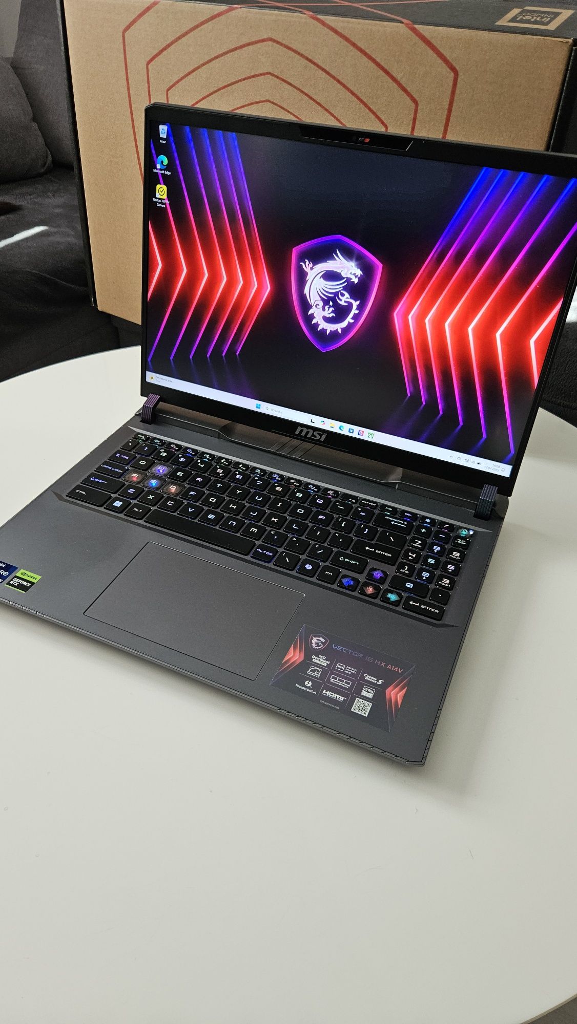 Laptop gamingowy Msi, rtx 4080, i9 14900, 32gb ram ddr5, 240hz, ips,gw