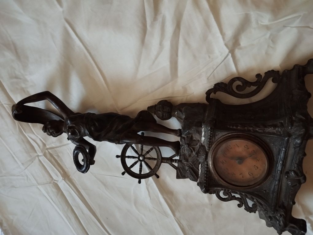 Антикварний бронзовий годинник