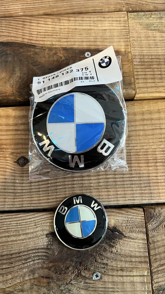 Simbolo bmw Original 82mm com pinos de encaixe