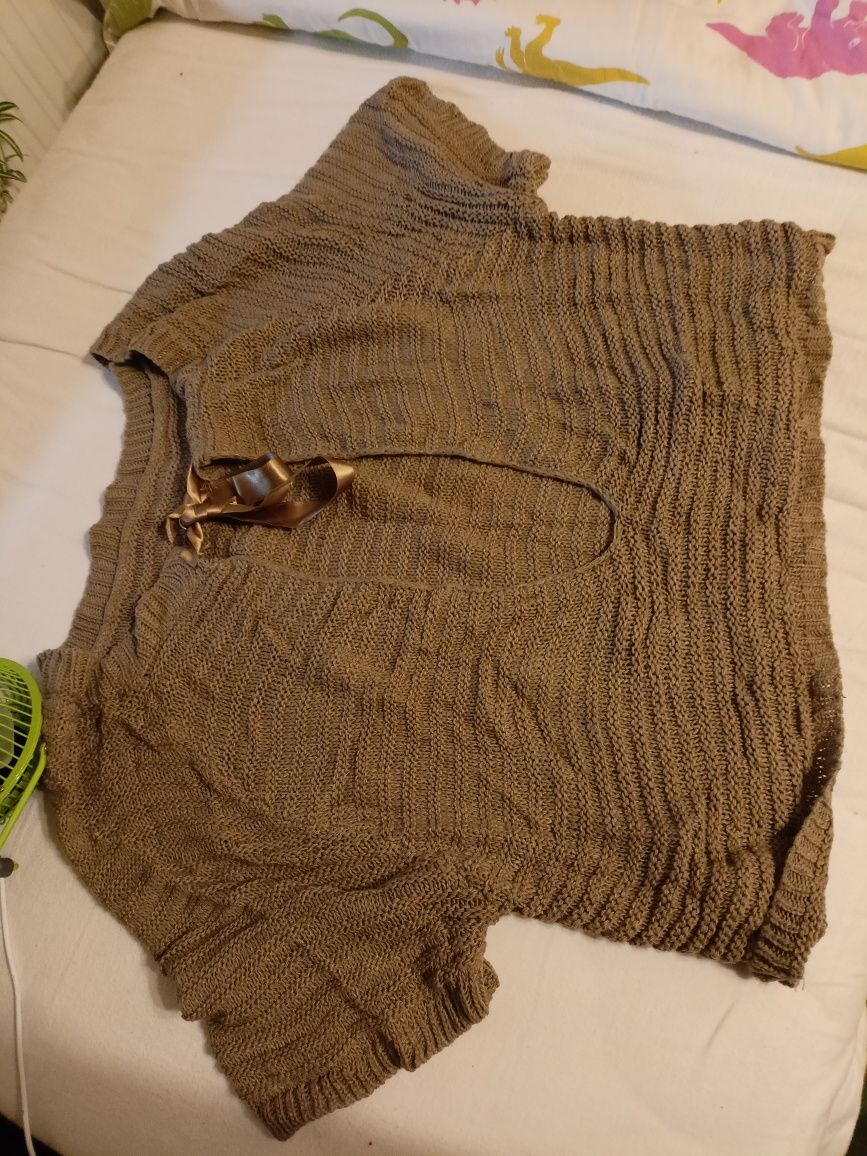 Beżowy sweter sweterek wiązany zvtyl kokardą nietoperz 42 XL