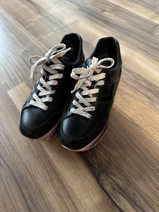 Кеди Hogan на платформі