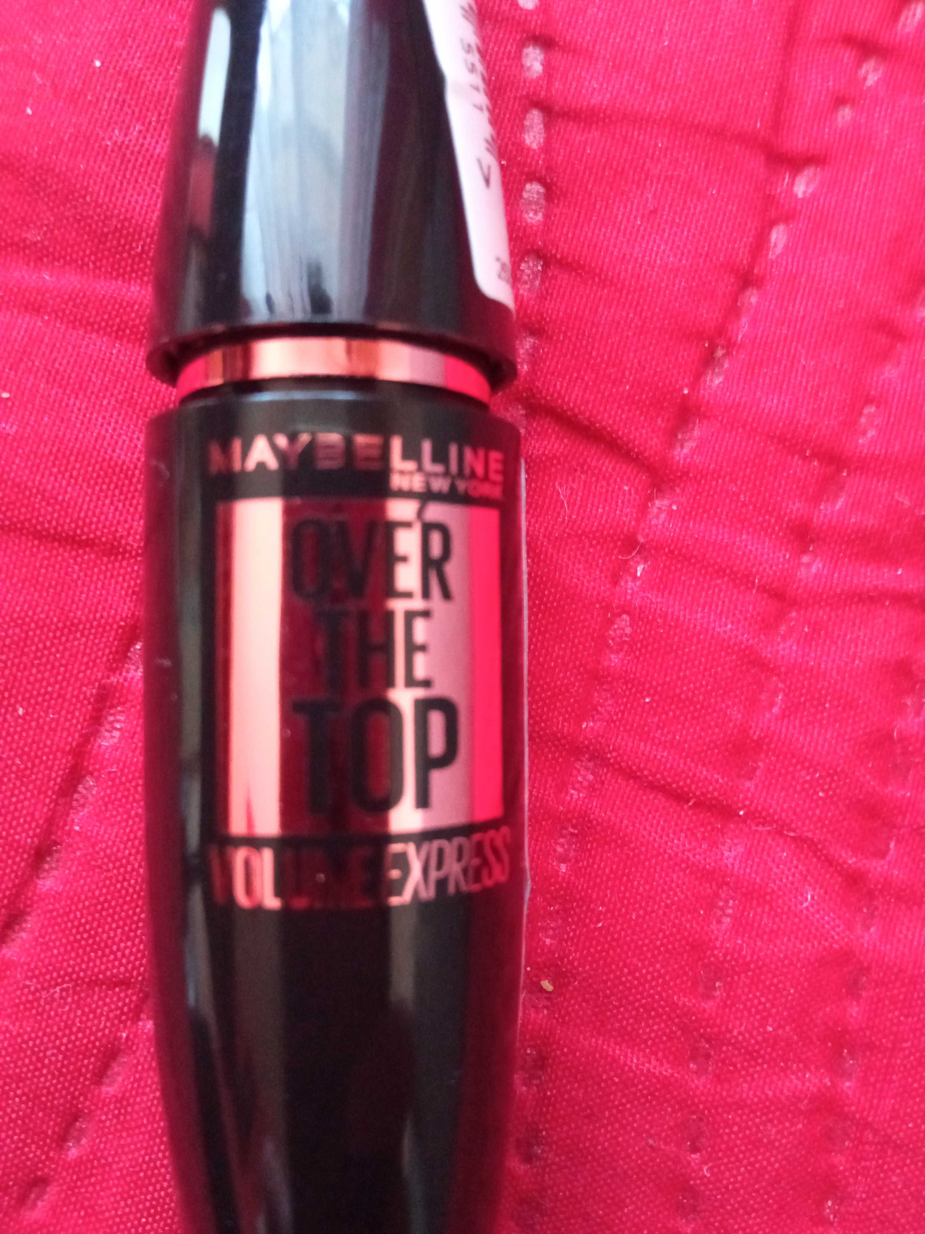 Maskara Maybelline OVER THE TOP