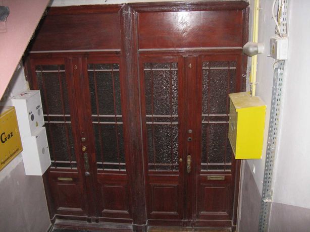 Drzwi drewniane 2-skrzydł. ze starej kamienicy