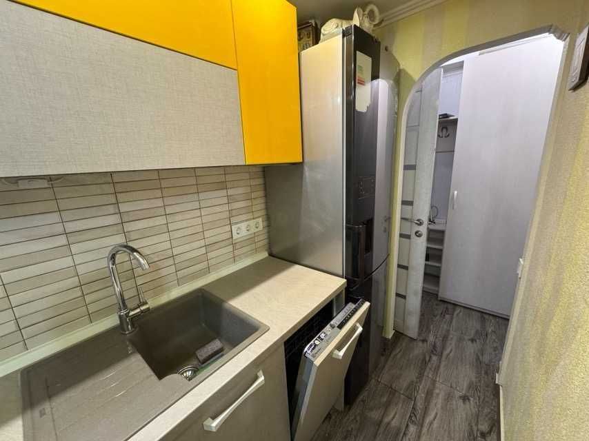 Здам 2к квартиру на пр Поля 100, євроремонт, біля Славутича 13500 грн