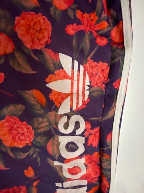 Spodnie adidas w KWIATY rozmiar M