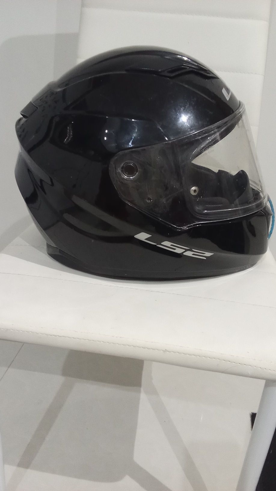 CAPACETE MOTAR LS2 Com Visor Moderno. Com 6 Fotos