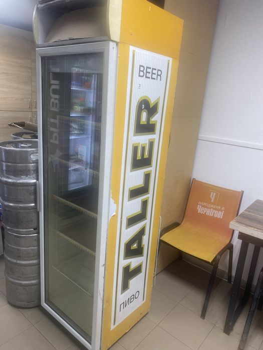 Холодильник. Працює але не холодить