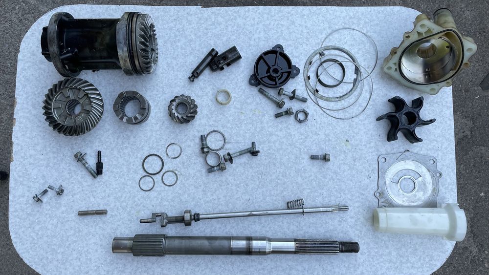 Вал вертикальный Yamaha, высота L 68V-45501-10-00