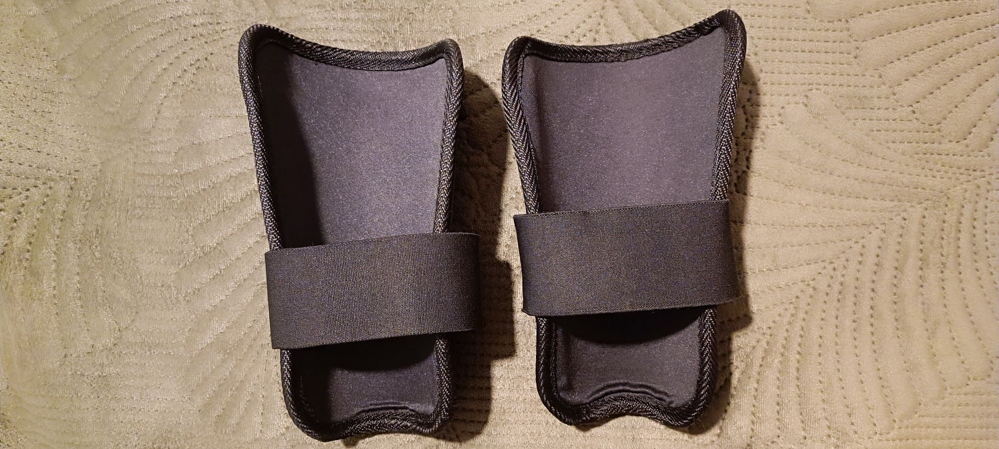 Caneleiras Reno Carbono - Hóquei em patins