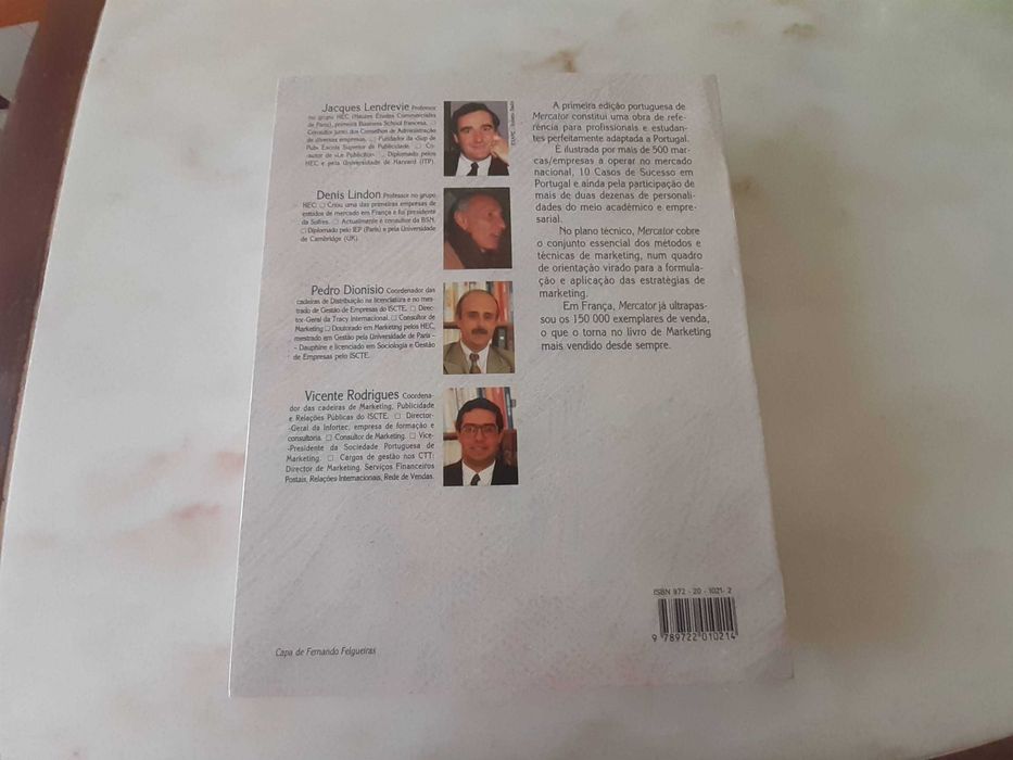 Livro "Mercator Teoria e Prática do Marketing", em excelente estado