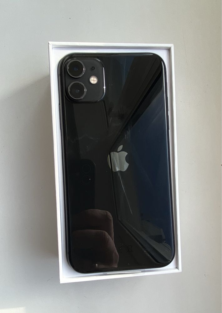 Продам iPhone 11 64GB (Black)