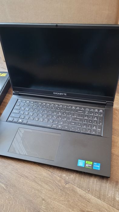Игровой ноутбук GIGABYTE G7 KF (kf-e3ee213sd)