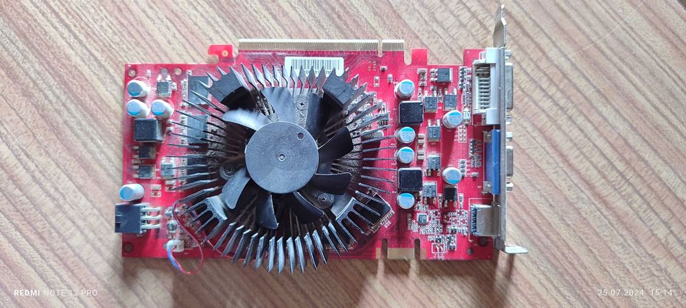 Відеокарта. NVIDIA GeForce 9600 GT 512M