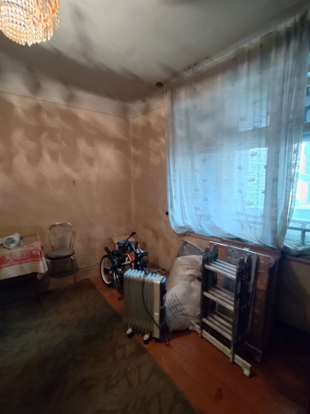 Продам 1-тну квартиру під інвестицію по вул. Незалежності 148