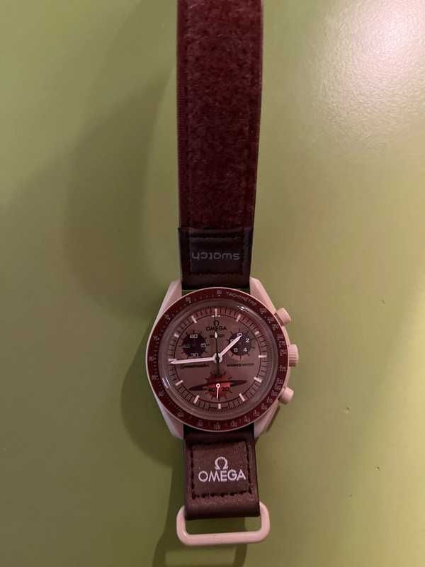 Omega x Swatch SO33T100 Saturn – Pierścienie Kosmosu