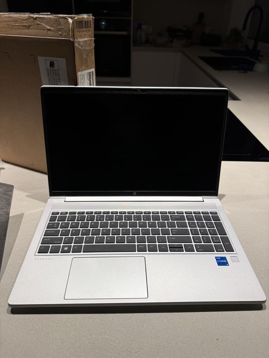 HP ProBook 450 G8 15,6” i5-1135G7/16GB/256GB SSD/W10 Pro