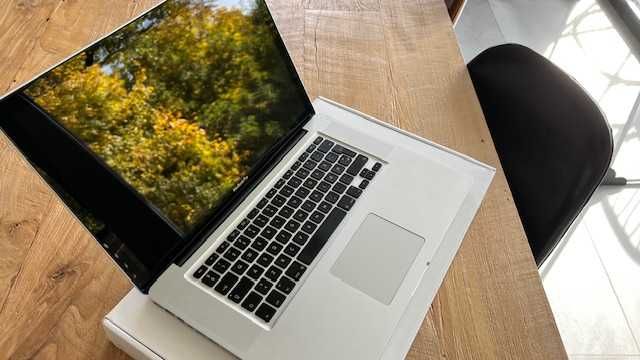 MacBook Pro 15.4” (Mid 2012), Intel Core i7 (quad-core), 500 GB HDD