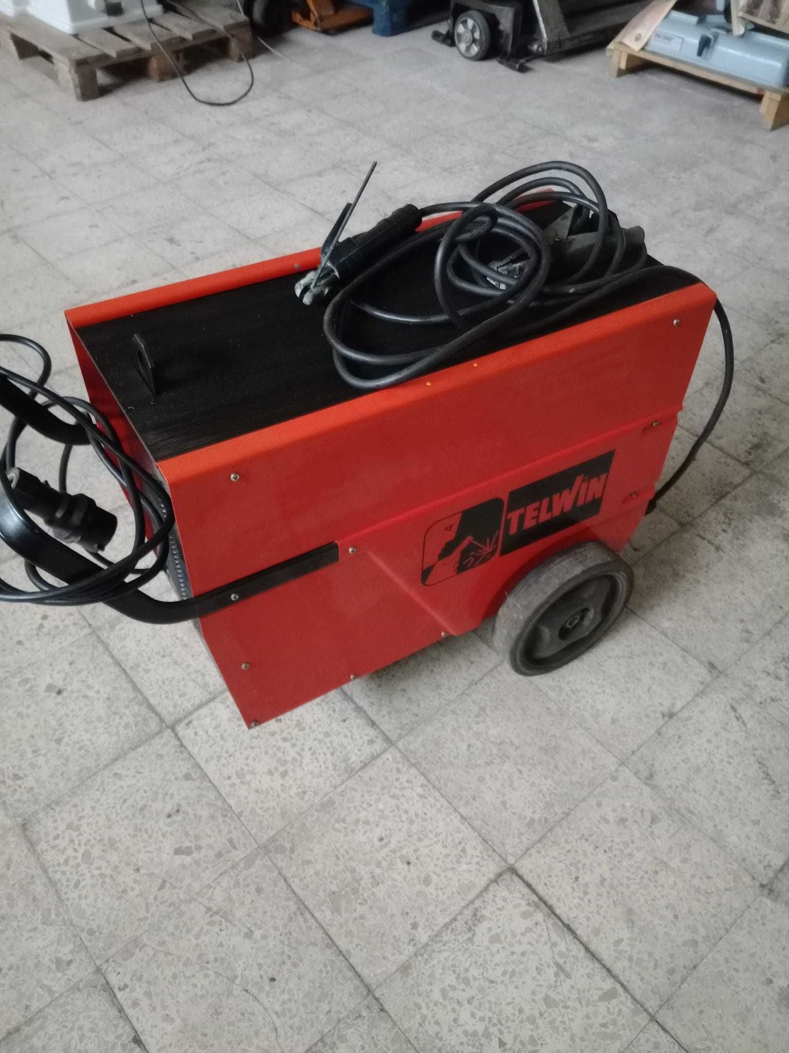 Máquina de Soldar Eletrodos