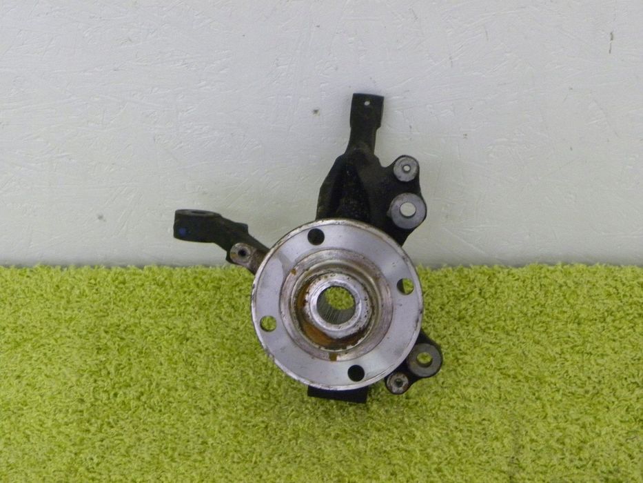 zwrotnica przód ford fiesta mk7 b-max 1,0 prawa oryginaŁ