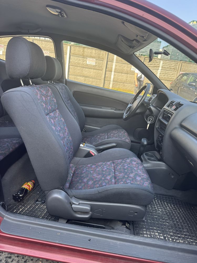 Mazda 323 coupe AUTOMAT klima |  104 tys przebieg