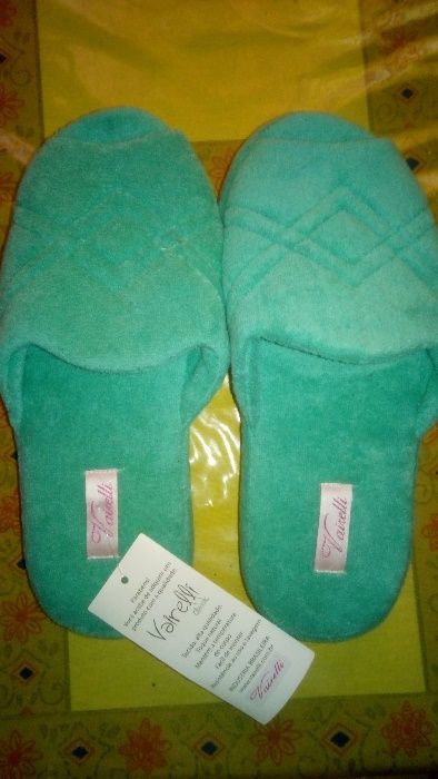 Chinelos Novos Verde Petronas (37/38)