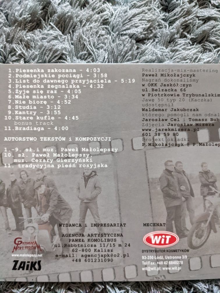 CD, Grzmiącą Półlitrówka- zajawki