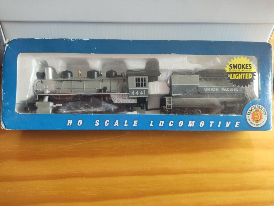 Locomotiva H0 Bachmann USRA 060 com fumo e Tender Vanderbilt